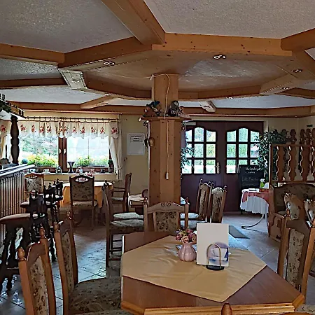 Und Eiscafe Frank Guest house Leimbach (Wartburgkreis)